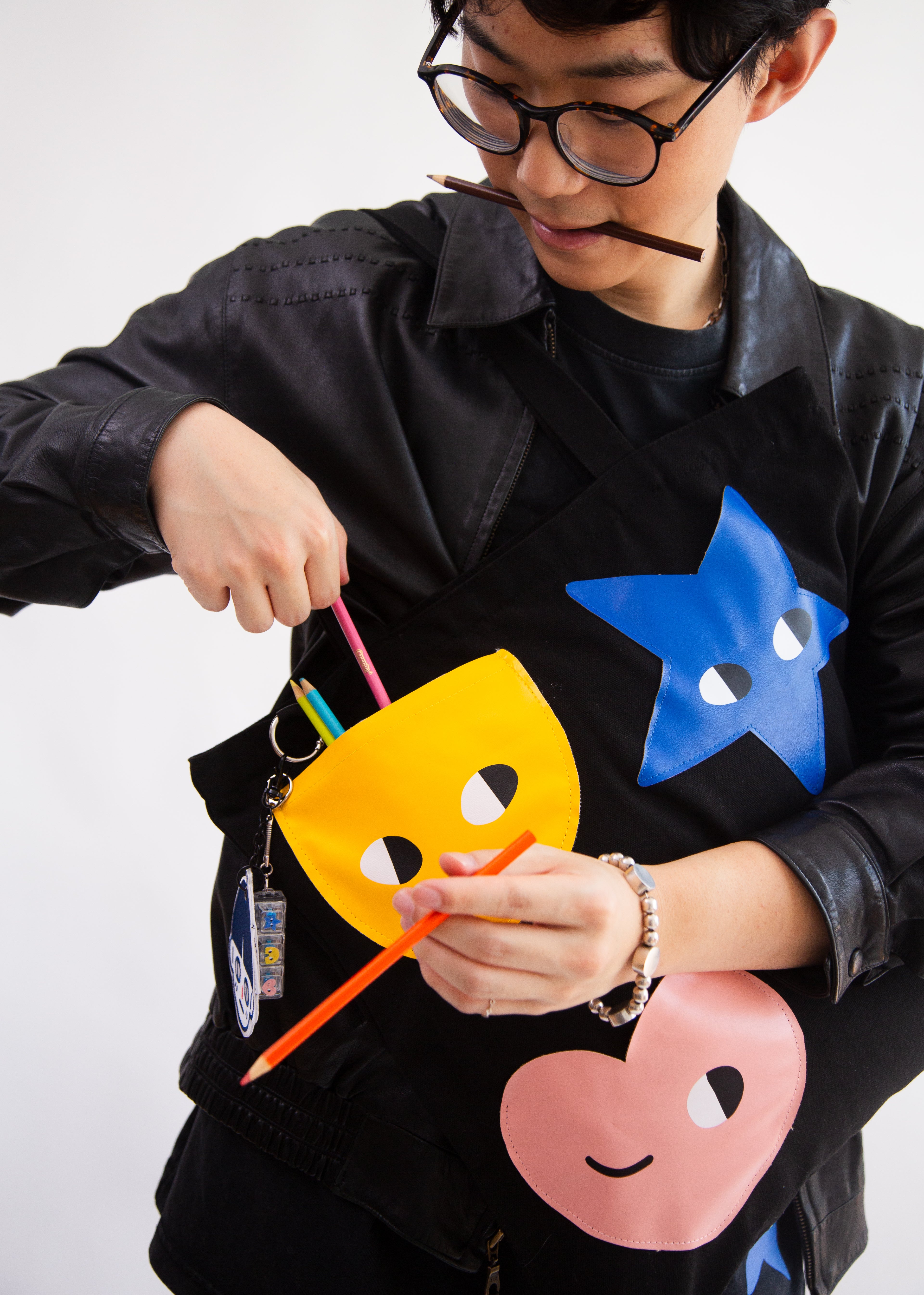 SIDEKICK: Black pocket tote bag