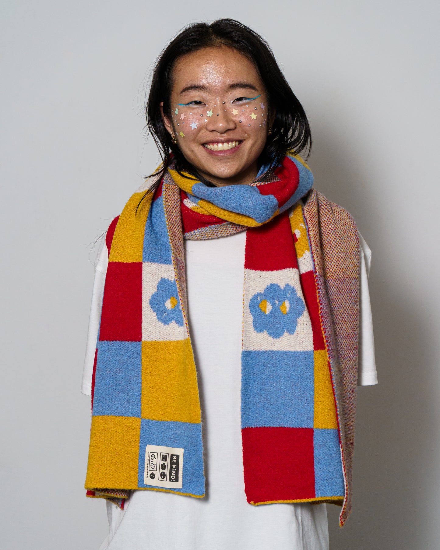 SUKAFU: Statement scarf