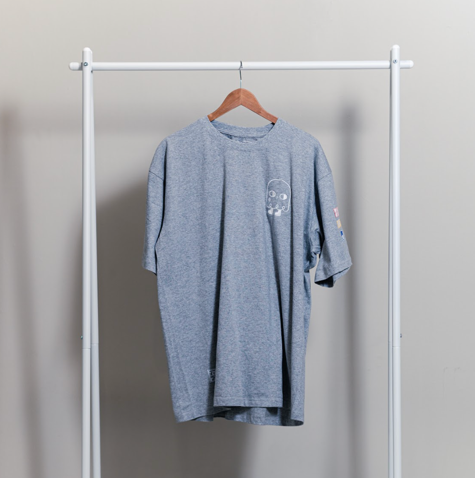 OVERTHINKING: Embroidered short sleeve t-shirt