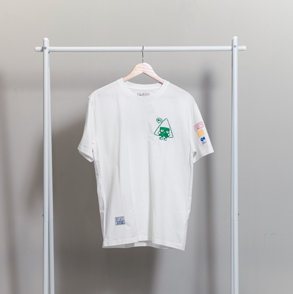 ONIGIRI: Embroidered short sleeve t-shirt
