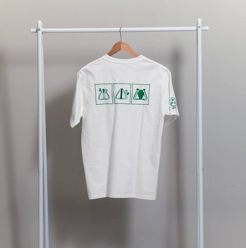 ONIGIRI: Embroidered short sleeve t-shirt