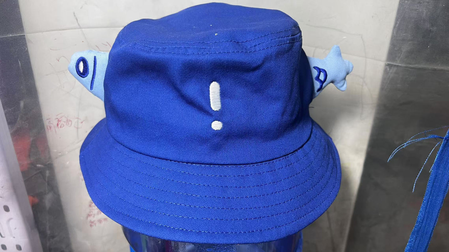 GONE FISHING: Bucket hat