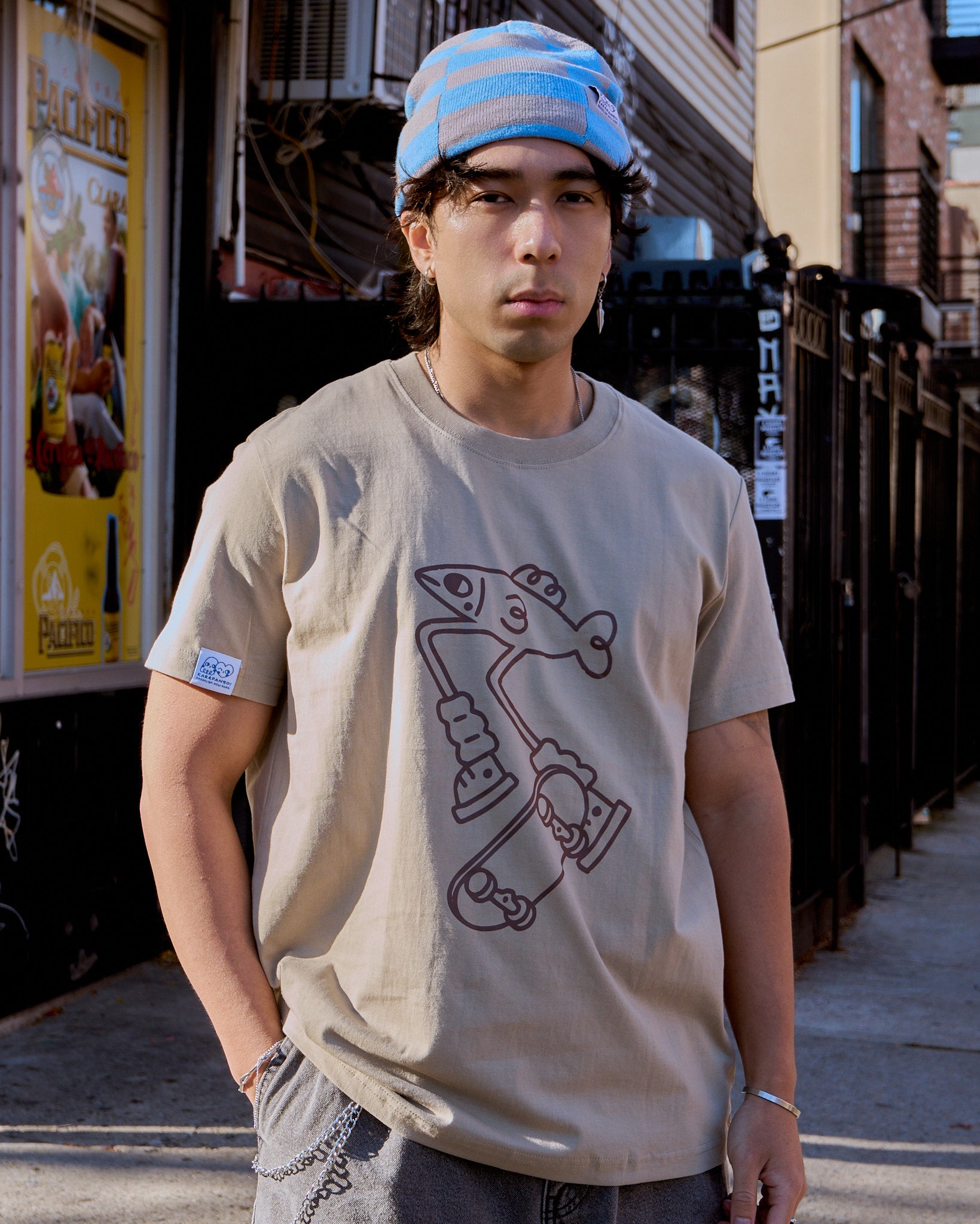 SKATE THE CITY TAN: Screenprinted short sleeve t-shirt