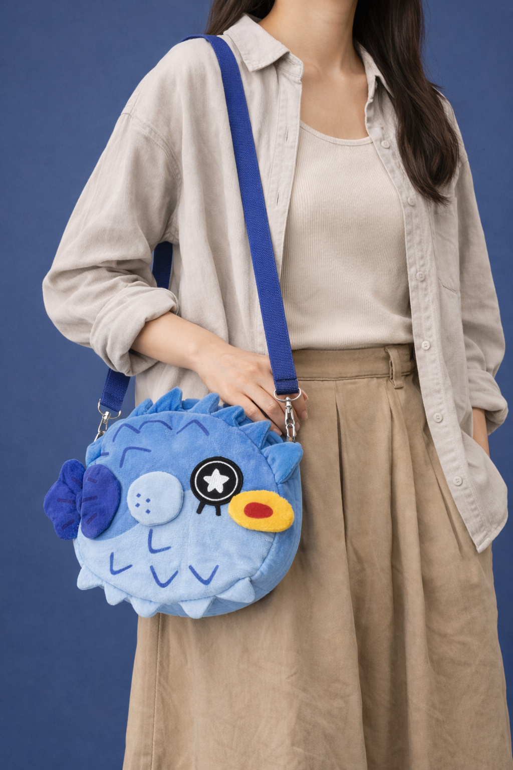 FUGU: Crossbody plush bag